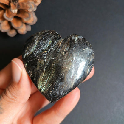 Arfvedsonite, Heart Shape, Palm Stone, 55x56x19mm, 95.6g [PALM-P05]