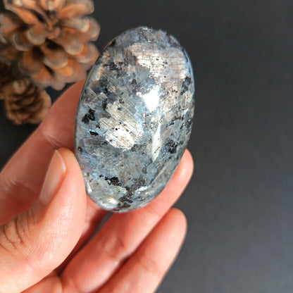 Lavikite, Palm Stone, Oval shape, 58x38x16 mm, 52.6g [PALM-S04]