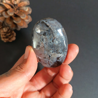 Lavikite, Palm Stone, Oval shape, 58x38x16 mm, 52.6g [PALM-S04]