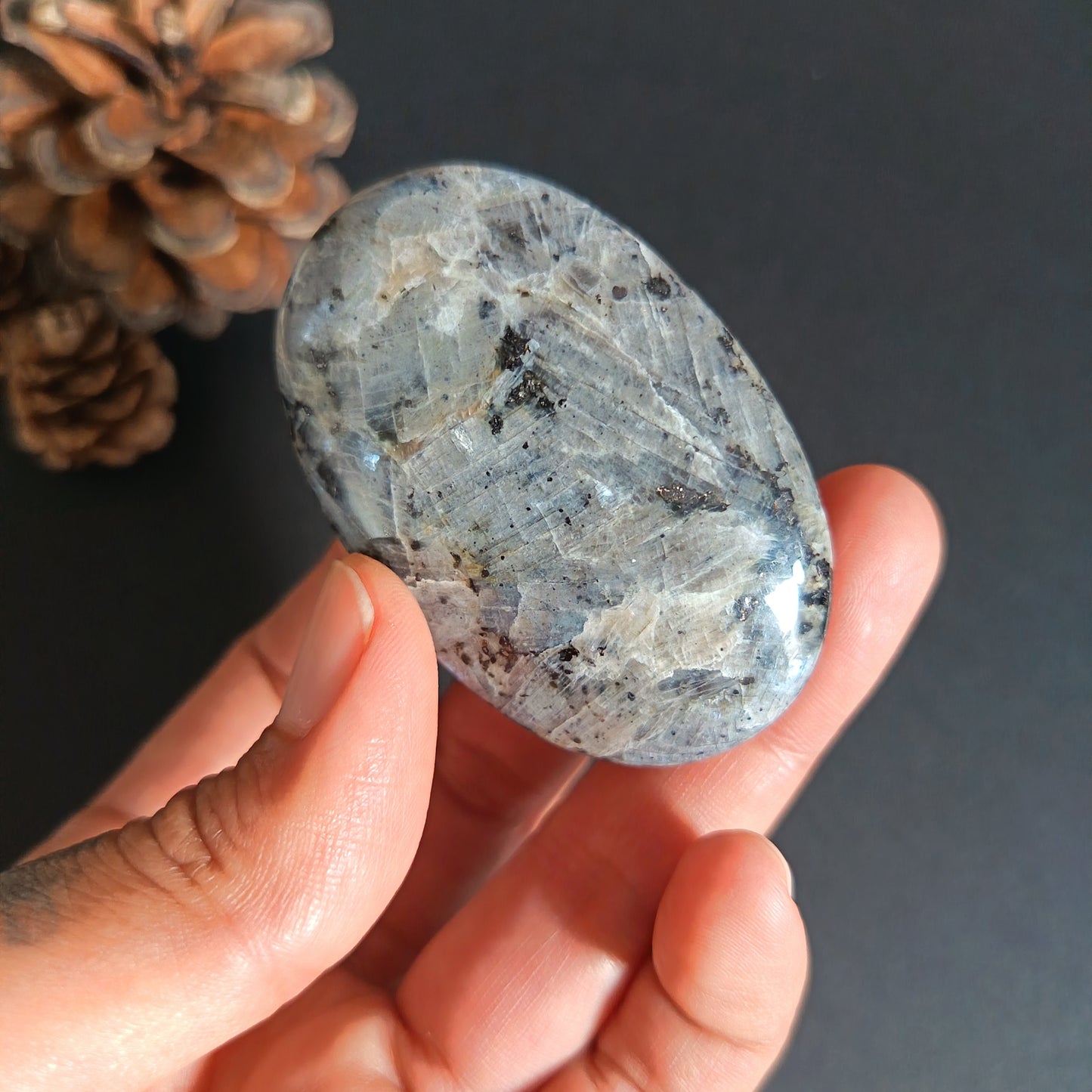 Lavikite, Palm Stone, Oval shape, 59x39x16 mm, 54.1g [PALM-S05]