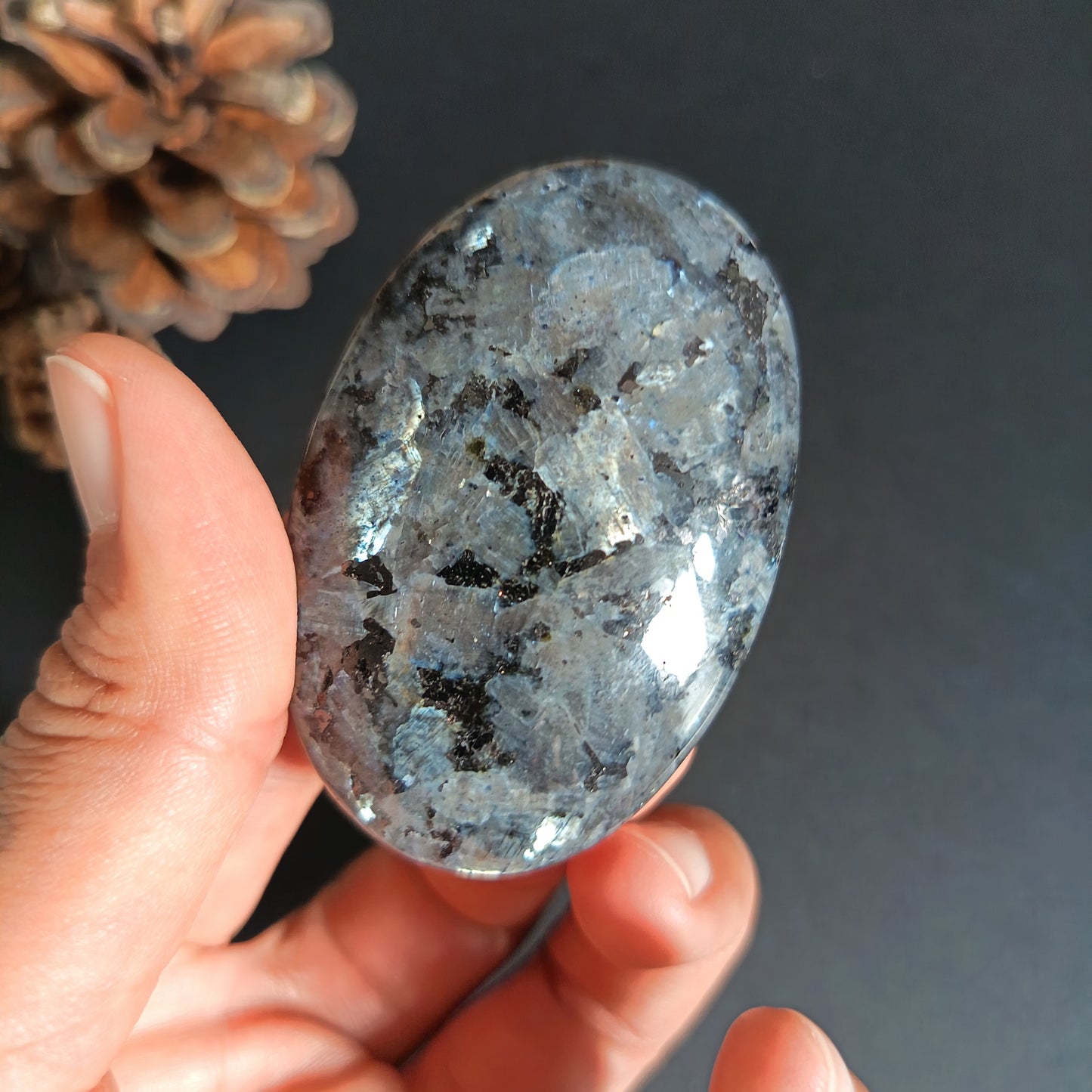 Lavikite, Palm Stone, Oval shape, 60x40x16 mm, 56.6g [PALM-S06]