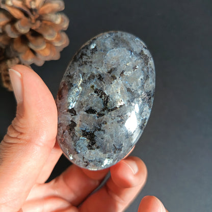 Lavikite, Palm Stone, Oval shape, 60x40x16 mm, 56.6g [PALM-S06]