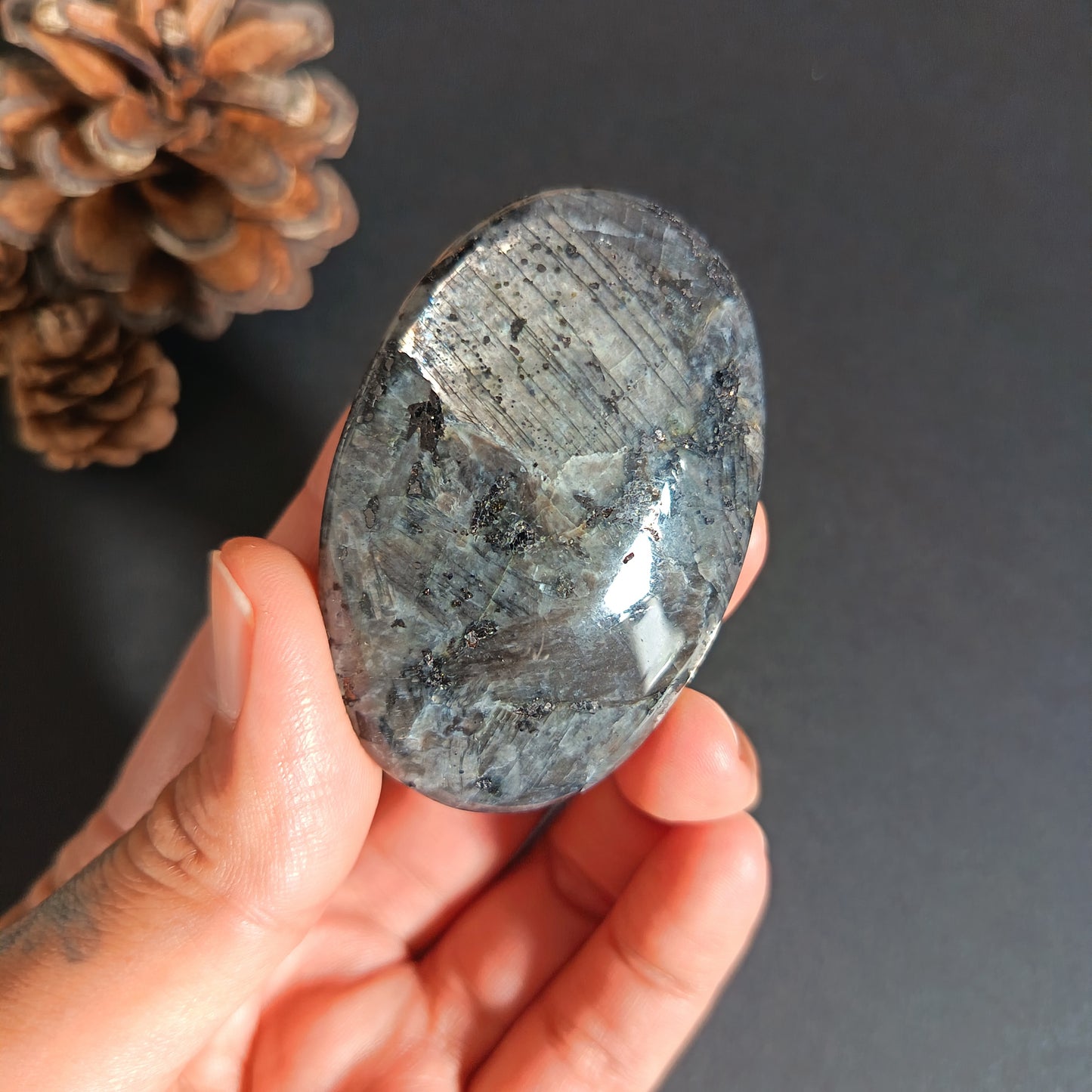 Lavikite, Palm Stone, Oval shape, 60x40x16 mm, 57.6g [PALM-S07]