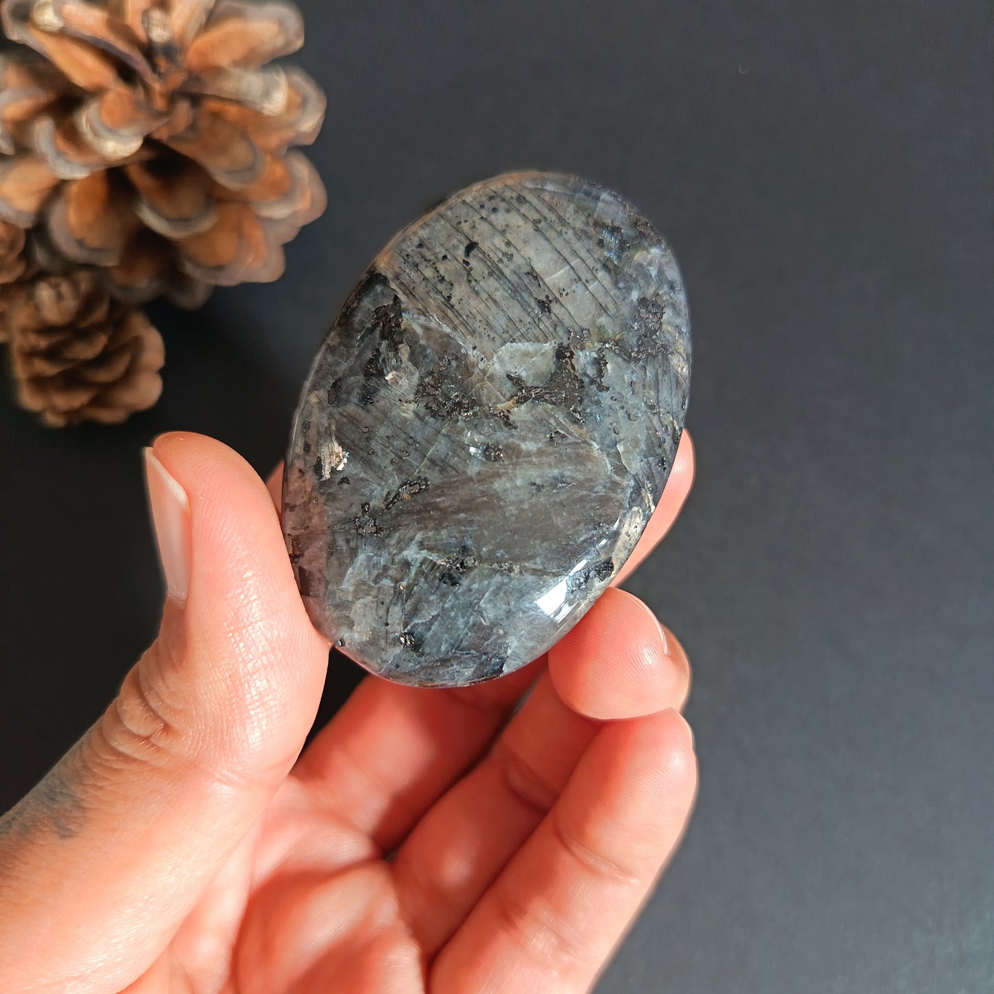 Lavikite, Palm Stone, Oval shape, 60x40x16 mm, 57.6g [PALM-S07]