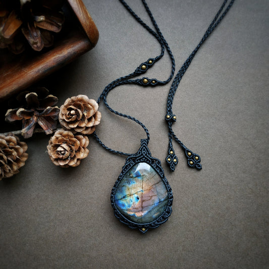 Labradorite Macrame Necklace - SOLD