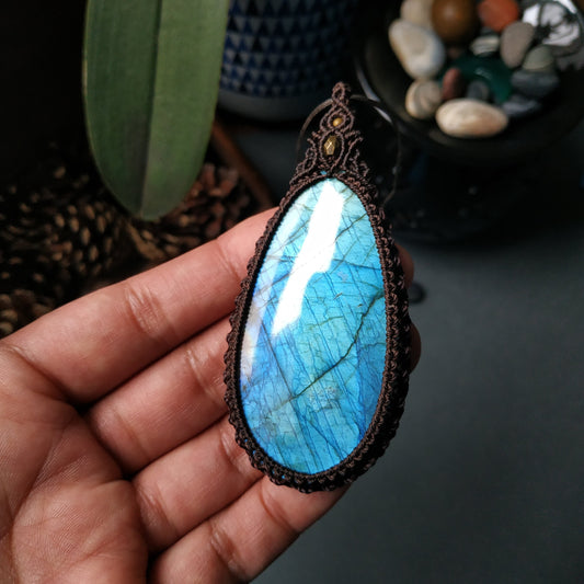 Labradorite Macrame Necklace - SOLD
