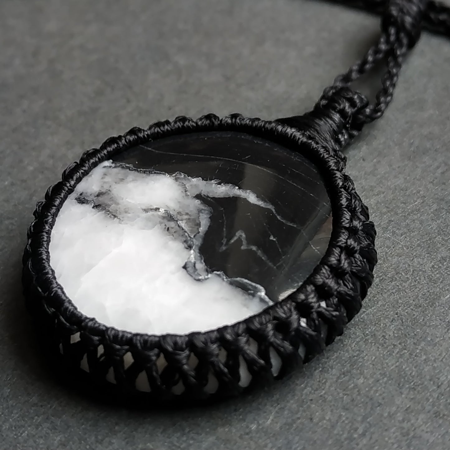 White Buffalo Macrame Necklace | Pendant size approx 4.1 cm