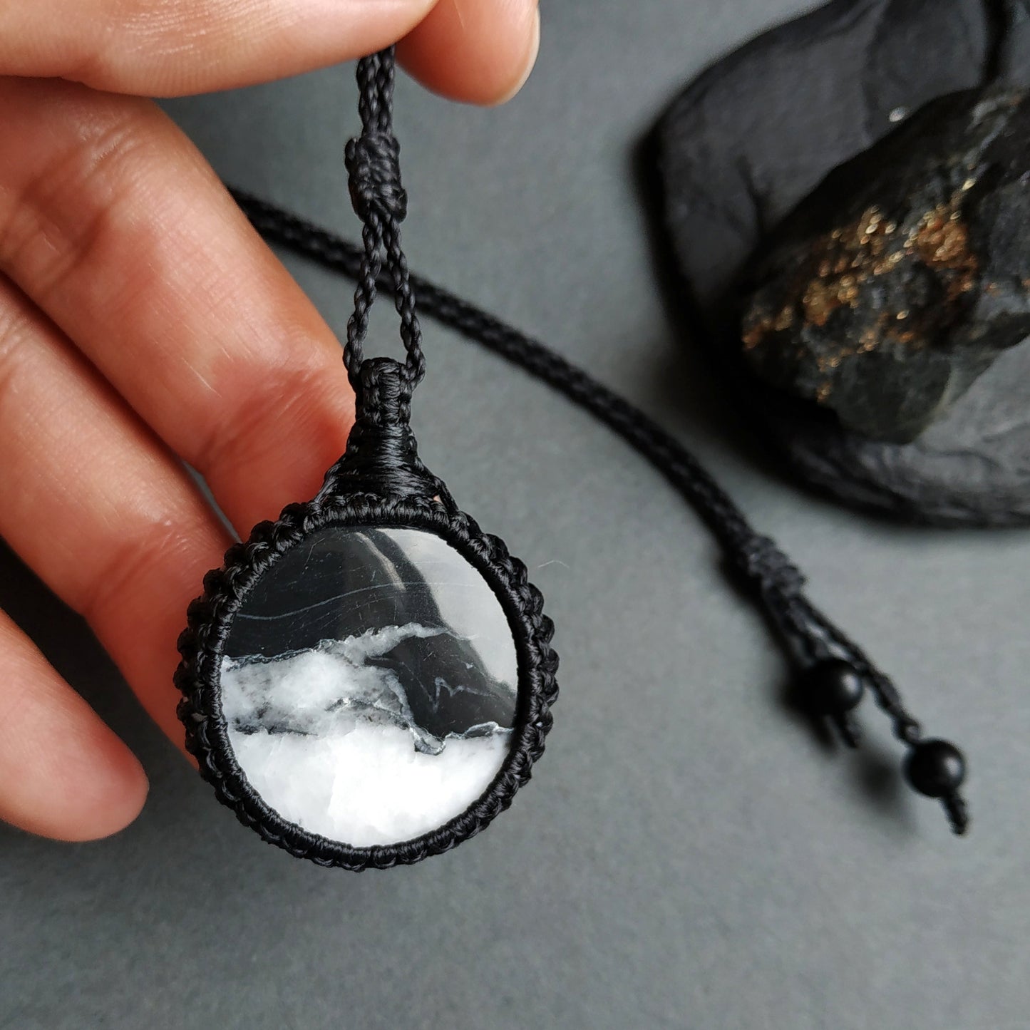White Buffalo Macrame Necklace | Pendant size approx 4.1 cm