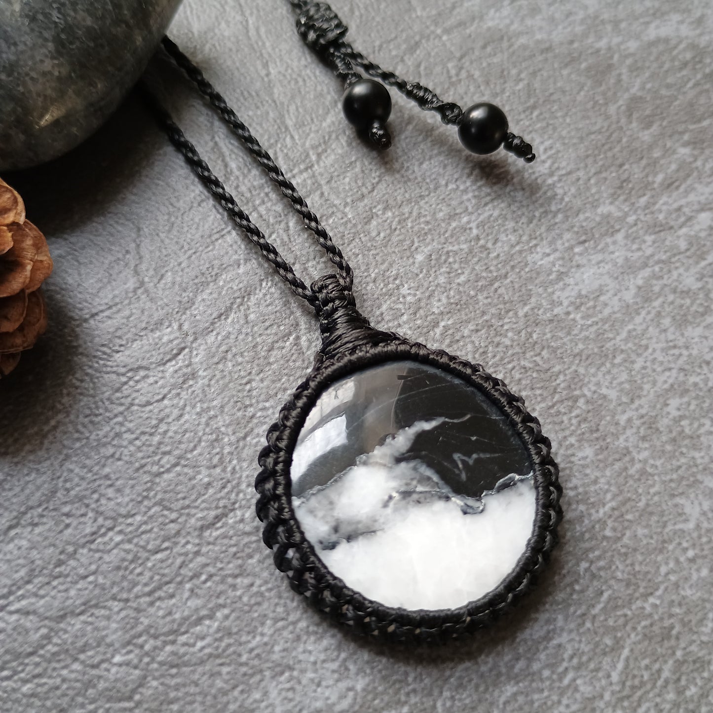White Buffalo Macrame Necklace | Pendant size approx 4.1 cm