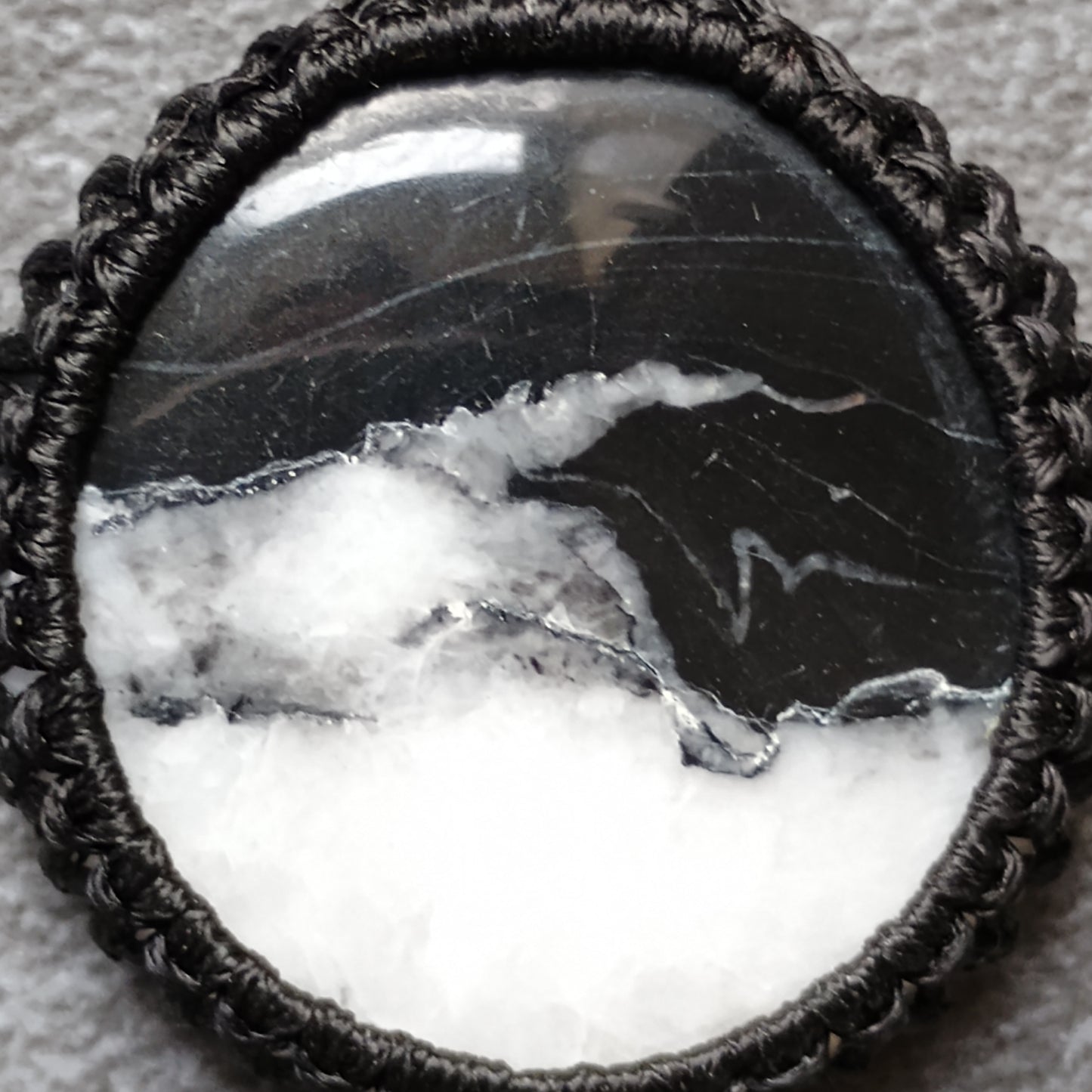 White Buffalo Macrame Necklace | Pendant size approx 4.1 cm