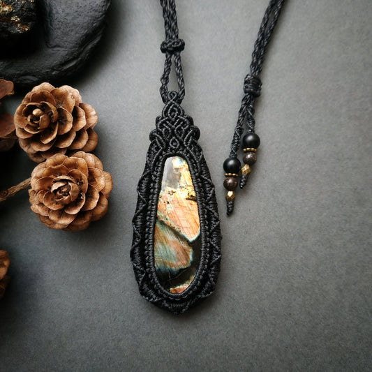 Labradorite Macrame Necklace - SOLD