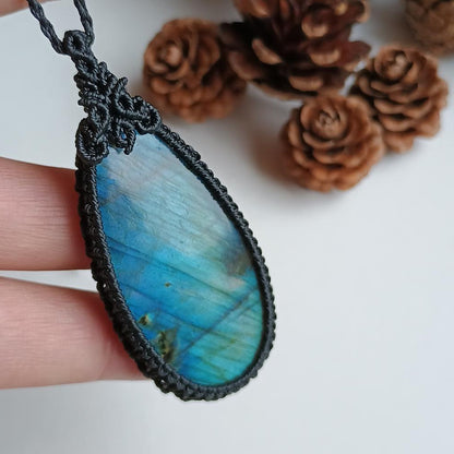Labradorite Macrame Necklace | Pendant size approx 6.1 cm