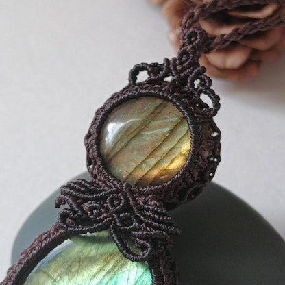 Labradorite Macrame Necklace | Pendant size approx 7.4 cm