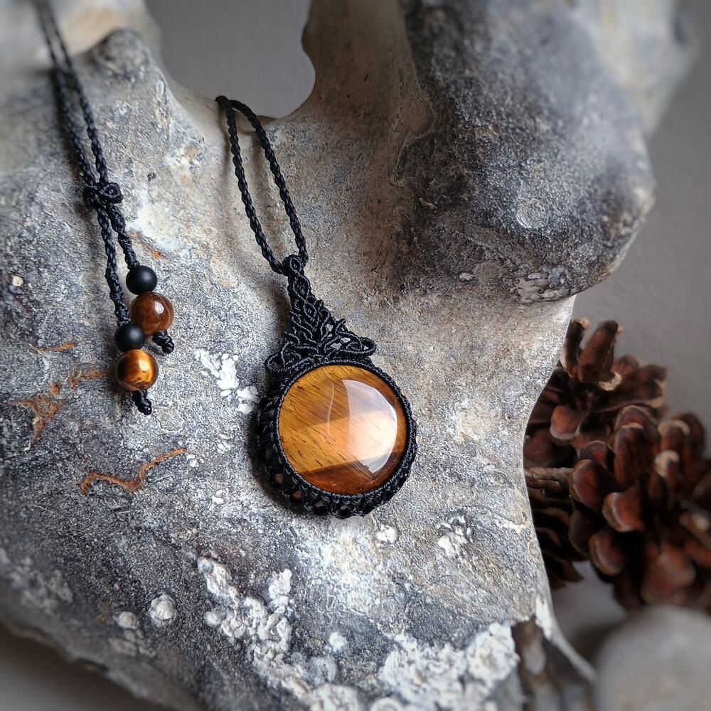 Yellow Tiger's Eye Macrame Necklace | Pendant size approx 4.3 cm