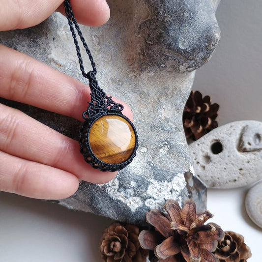 Yellow Tiger's Eye Macrame Necklace | Pendant size approx 4.3 cm