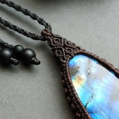 Labradorite Macrame Necklace | Pendant size approx 7.3 cm