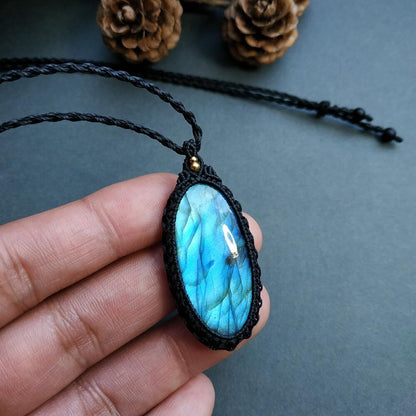 Labradorite Macrame Necklace  | Pendant size approx 4.8 cm