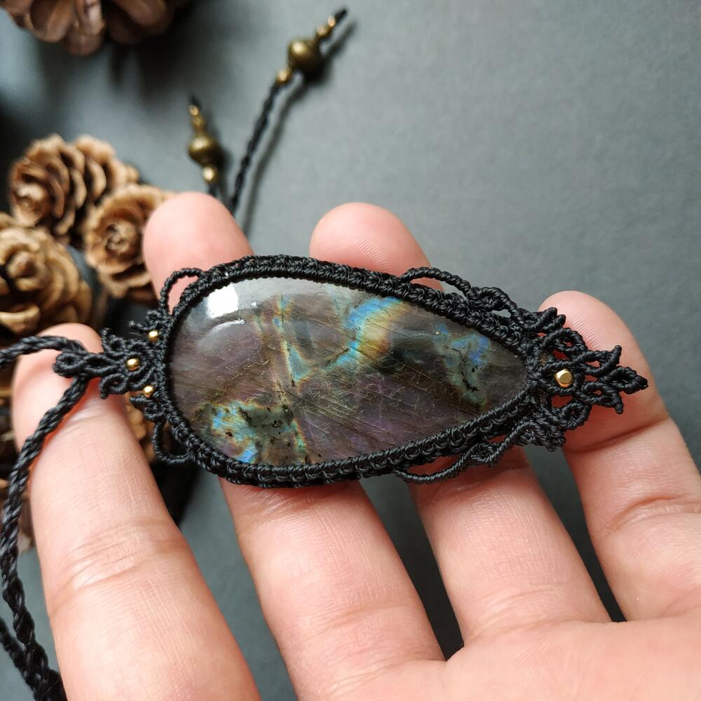 Multi Flash Spectrolite Labradorite Macrame Necklace | Pendant size approx 8 cm