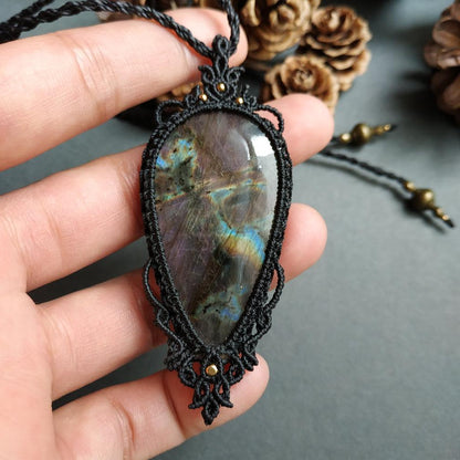 Multi Flash Spectrolite Labradorite Macrame Necklace | Pendant size approx 8 cm