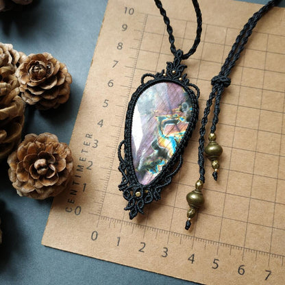 Multi Flash Spectrolite Labradorite Macrame Necklace | Pendant size approx 8 cm
