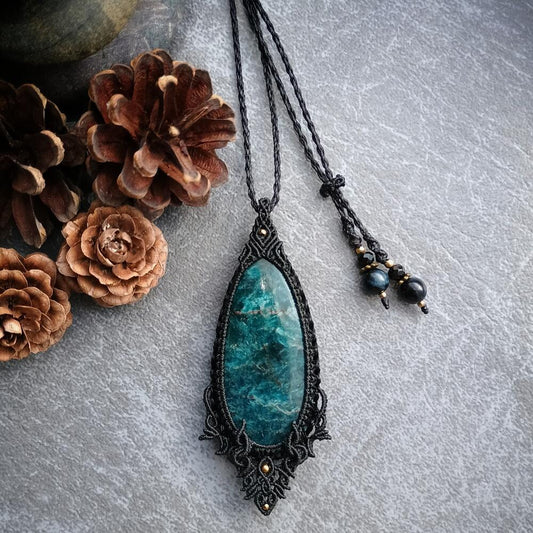 Apatite Macrame Necklace | Pendant size approx 7.4 cm