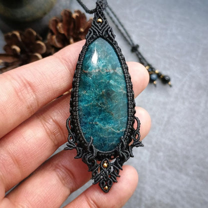 Apatite Macrame Necklace | Pendant size approx 7.4 cm