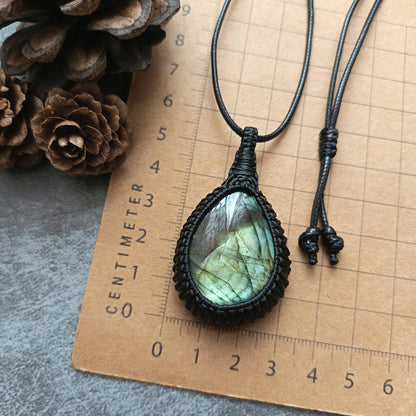 Labradorite Macrame Necklace | Pendant size approx 5.5 cm