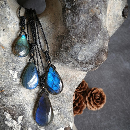 Mini Labradorite Macrame Necklace [LOT-DGB2] with Brass bead