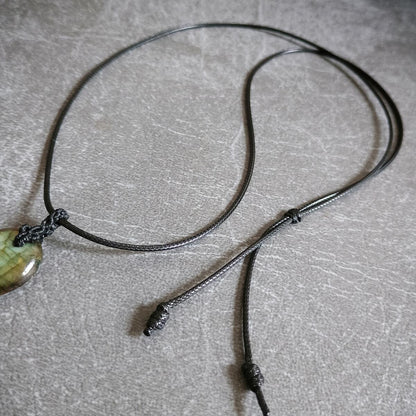 Mini Labradorite Macrame Necklace [LOT-DGA1]