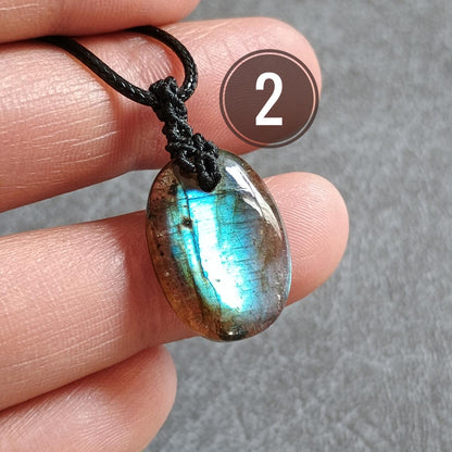 Mini Labradorite Macrame Necklace [LOT-DGA1]
