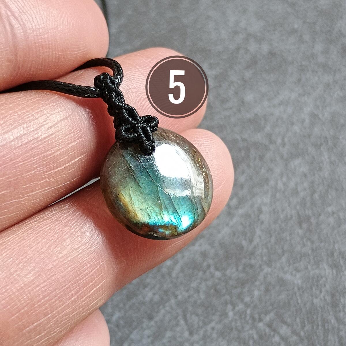 Mini Labradorite Macrame Necklace [LOT-DGA1]