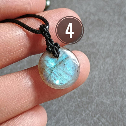 Mini Labradorite Macrame Necklace [LOT-DGA1]