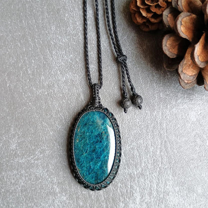 Apatite Macrame Necklace | Pendant size approx 6.2 cm - SOLD