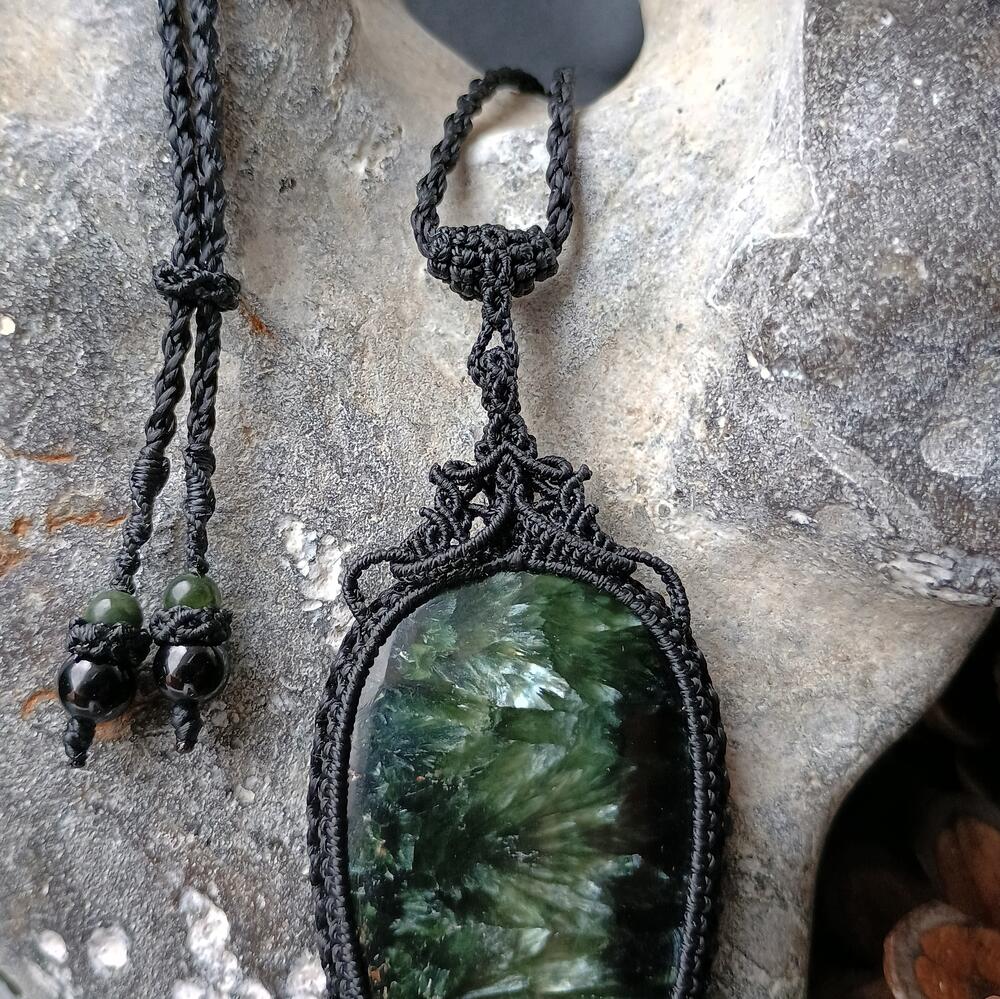 Seraphinite Macrame Necklace | Pendant size approx 8.3 cm