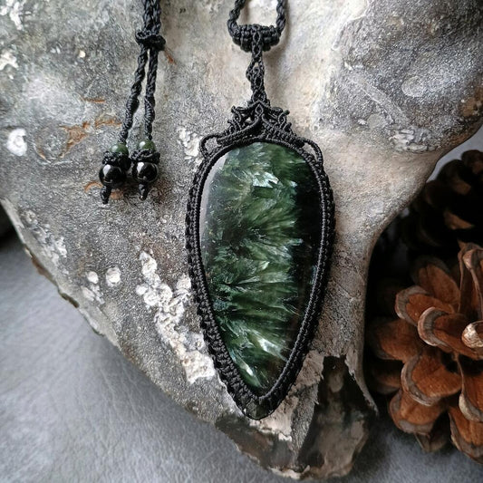 Seraphinite Macrame Necklace | Pendant size approx 8.3 cm