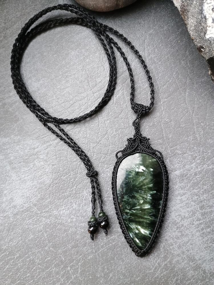 Seraphinite Macrame Necklace | Pendant size approx 8.3 cm