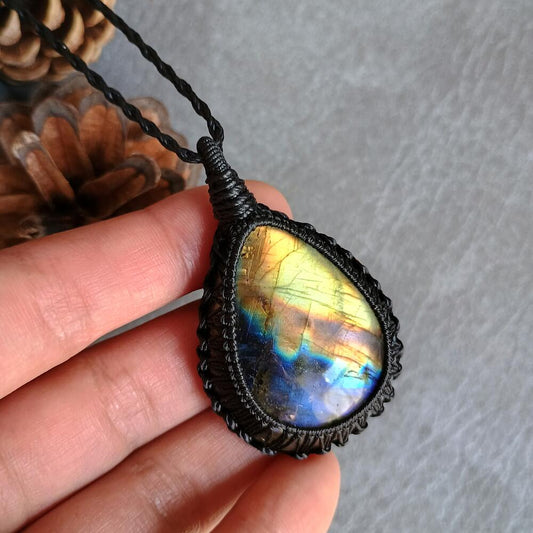 Labradorite Macrame Necklace  | Pendant size approx 6 cm