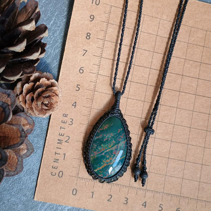 Bloodstone Macrame Necklace | Pendant size approx 5.3 cm