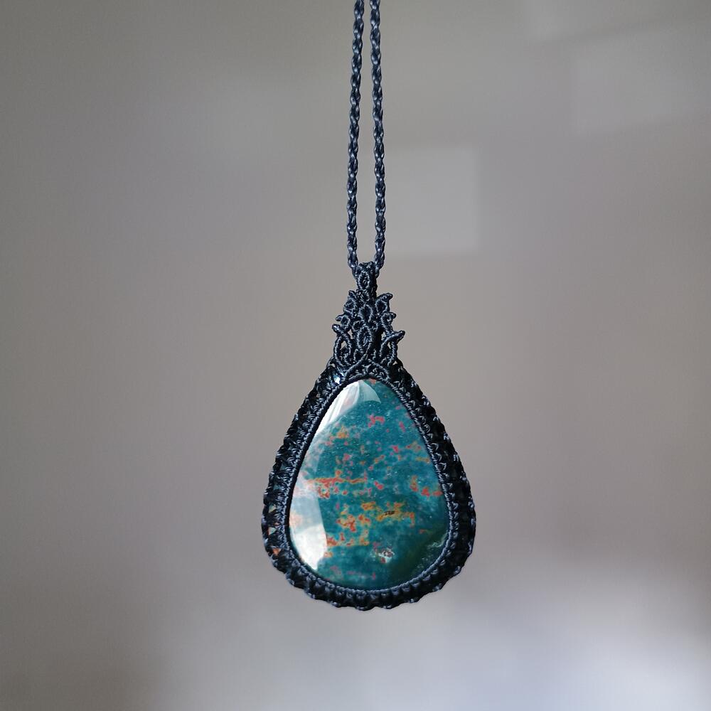 Bloodstone Macrame Necklace | Pendant size approx 5.2 cm