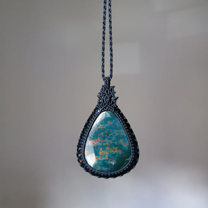 Bloodstone Macrame Necklace | Pendant size approx 5.2 cm