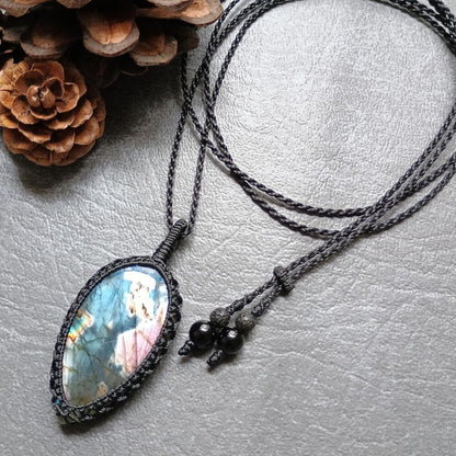 Spectrolite Labradorite Macrame Necklace | Pendant size approx 5.2 cm