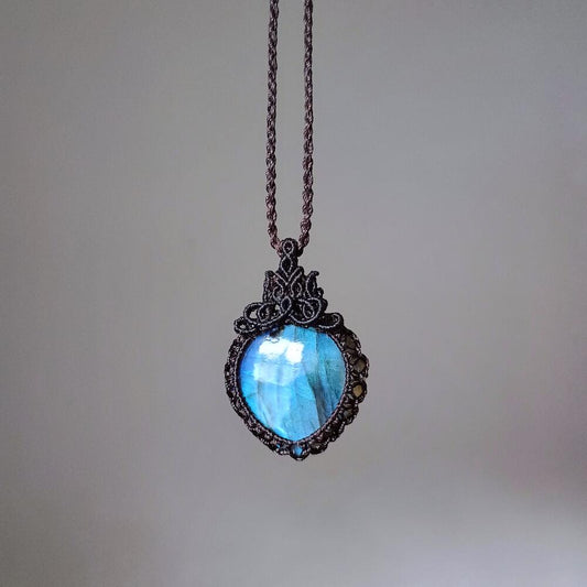 Labradorite Macrame Necklace | Pendant size approx 3.6 cm -  SOLD