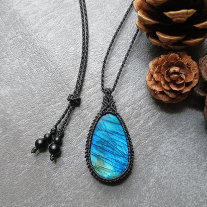 Labradorite Macrame Necklace | Pendant size approx 4.8 cm - SOLD
