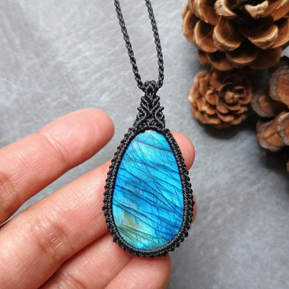 Labradorite Macrame Necklace | Pendant size approx 4.8 cm - SOLD