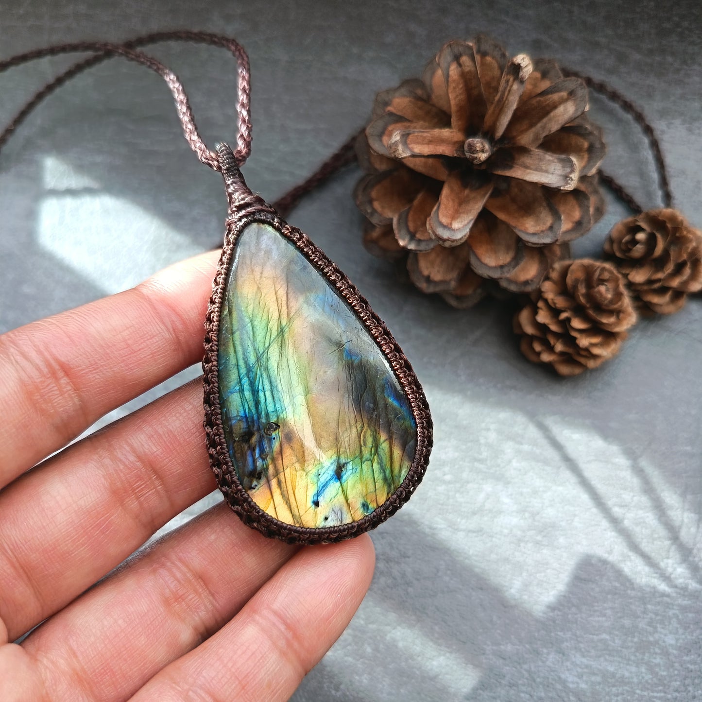 Labradorite Macrame Necklace | Pendant size approx 6.8 cm