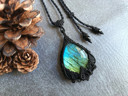 Labradorite Macrame Necklace | Pendant size approx 6.5cm - Freehand Design