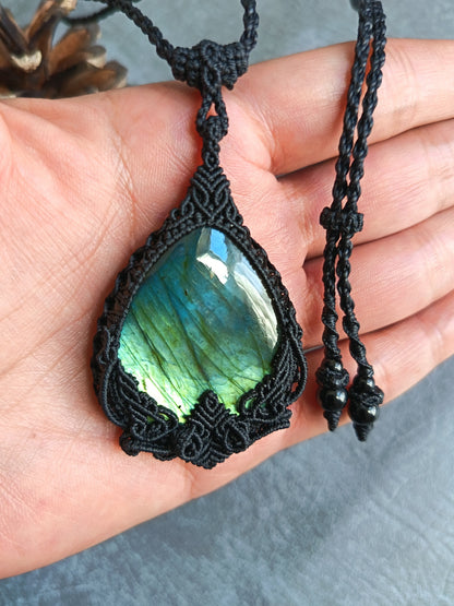 Labradorite Macrame Necklace | Pendant size approx 6.5cm - Freehand Design