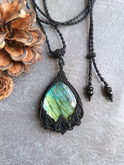 Labradorite Macrame Necklace | Pendant size approx 6.5cm - Freehand Design