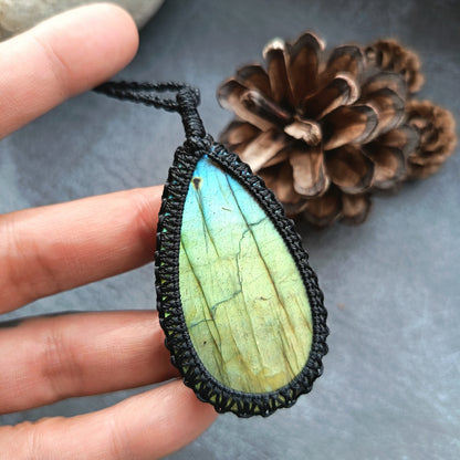 Labradorite Macrame Necklace | Pendant size approx 6.5 cm - Clearance