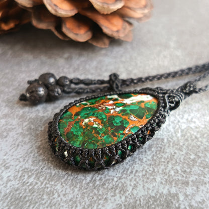 Malachite Chrysocolla Macrame Necklace | Pendant size approx 4.7 cm